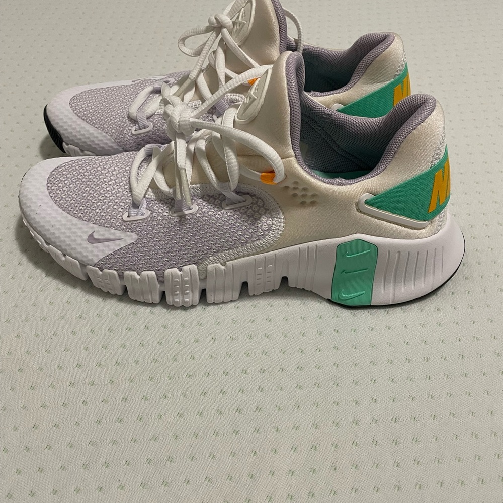 Nike White and Green Athletic Shoes